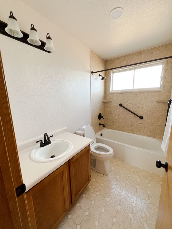 Top Bathroom Remodeling Companies in Farmington, MI